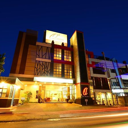 Queen City Hotel Banjarmasin Banjarmasin  Luaran gambar