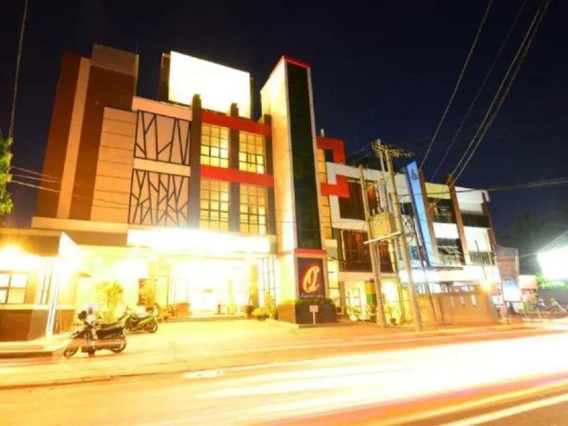 Queen City Hotel Banjarmasin Banjarmasin  Luaran gambar