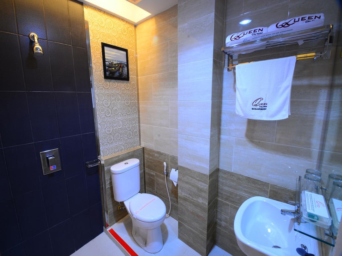 Queen City Hotel Banjarmasin Luaran gambar