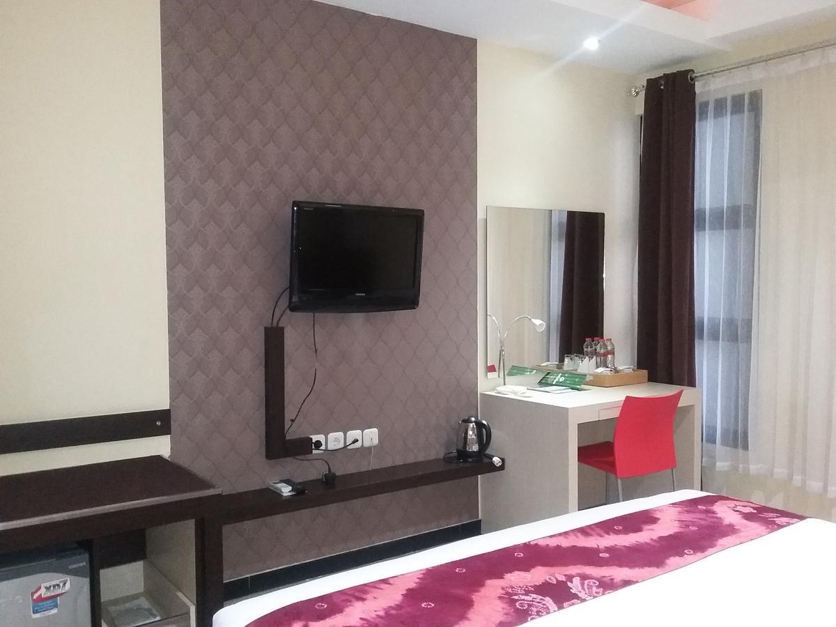 Queen City Hotel Banjarmasin Luaran gambar
